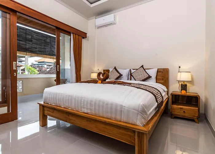 Pensión Depi House 3*