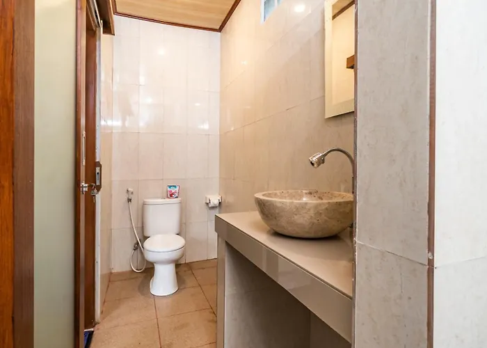 Pensión Depi House 3*